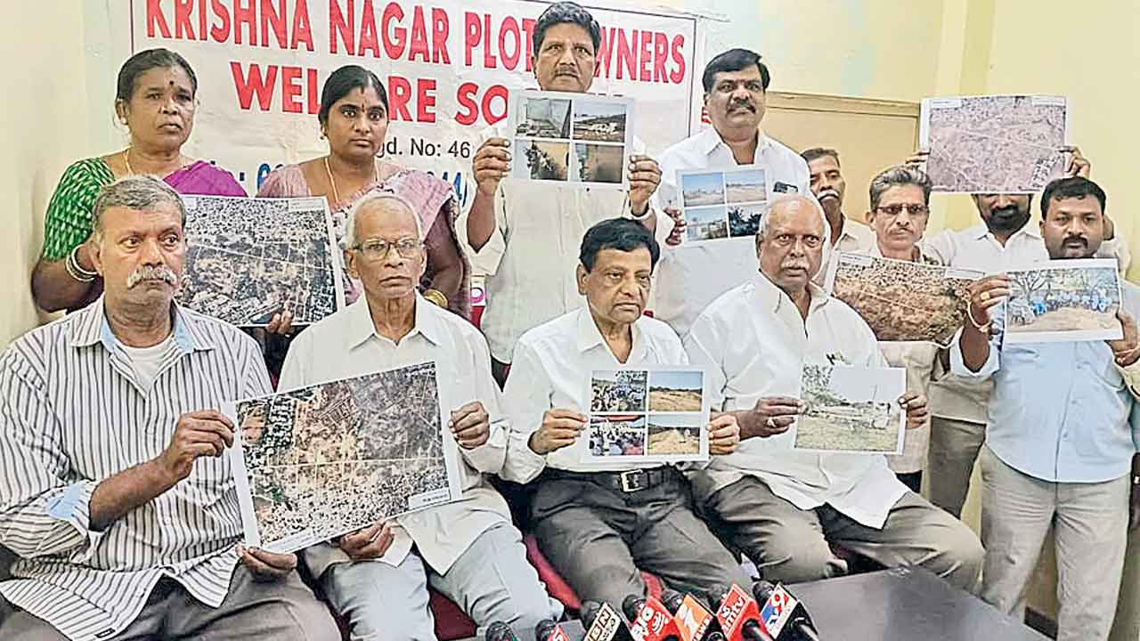 మంచిర్యాల కాంగ్రెస్‌ అభ్యర్థి మోసగాడు