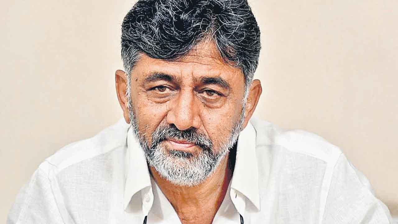 DK Shivakumar | డీకే శివకుమార్‌ను కాపాడేందుకు కాంగ్రెస్‌ కుట్రలు.. మండిపడుతున్న విపక్షాలు