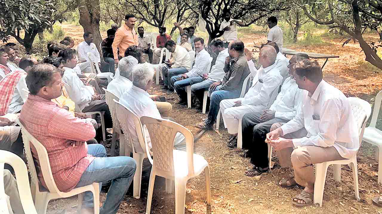 Dubbak | దుబ్బాక కాంగ్రెస్‌లో ముసలం.. పార్టీ అభ్యర్థి శ్రీనివాస్‌రెడ్డిపై తిరుగుబాటు