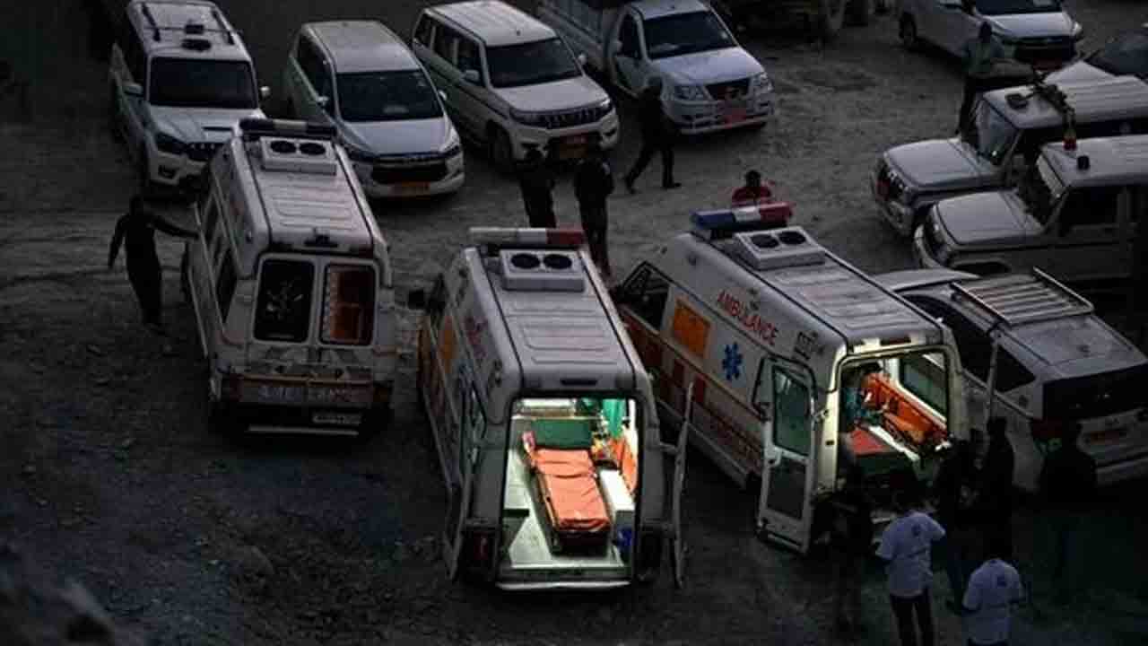 టన్నెల్‌లో ఆగిన డ్రిల్లింగ్‌.. శుక్రవారం మళ్లీ మొదలు..