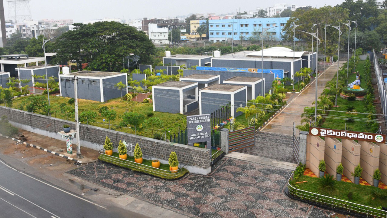 Vaikunta Dhamam | మోడల్‌ వైకుంఠధామం.. వరంగల్‌లో రెండున్నర ఎకరాల్లో నిర్మాణం