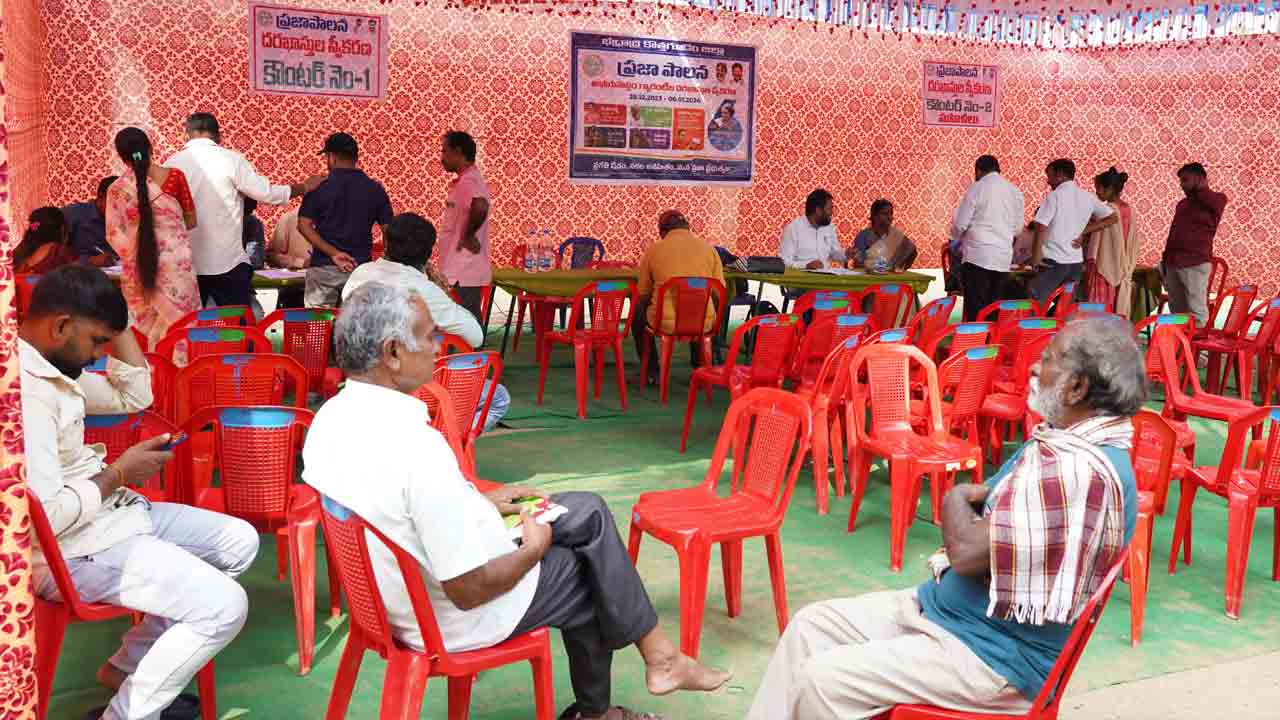 సందేహాలను నివృత్తి చేసేదెవరు