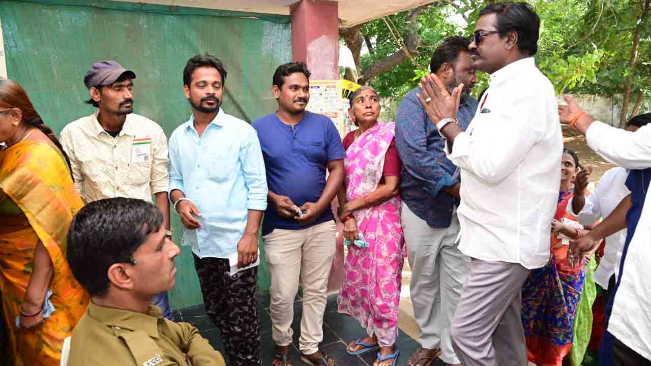 విజయతీరాలకు చేర్చేలా..