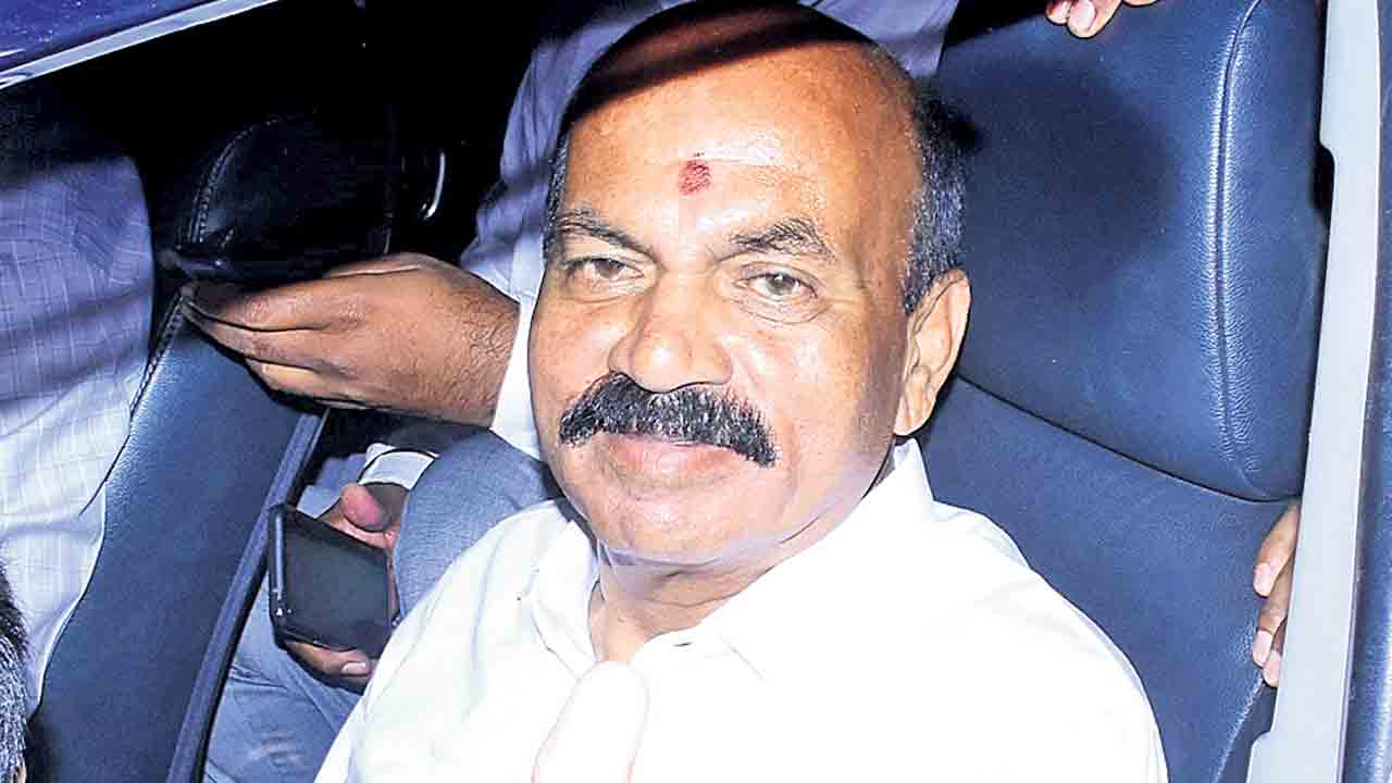 సంగారెడ్డి గడ్డ.. బీఆర్‌ఎస్‌ అడ్డ