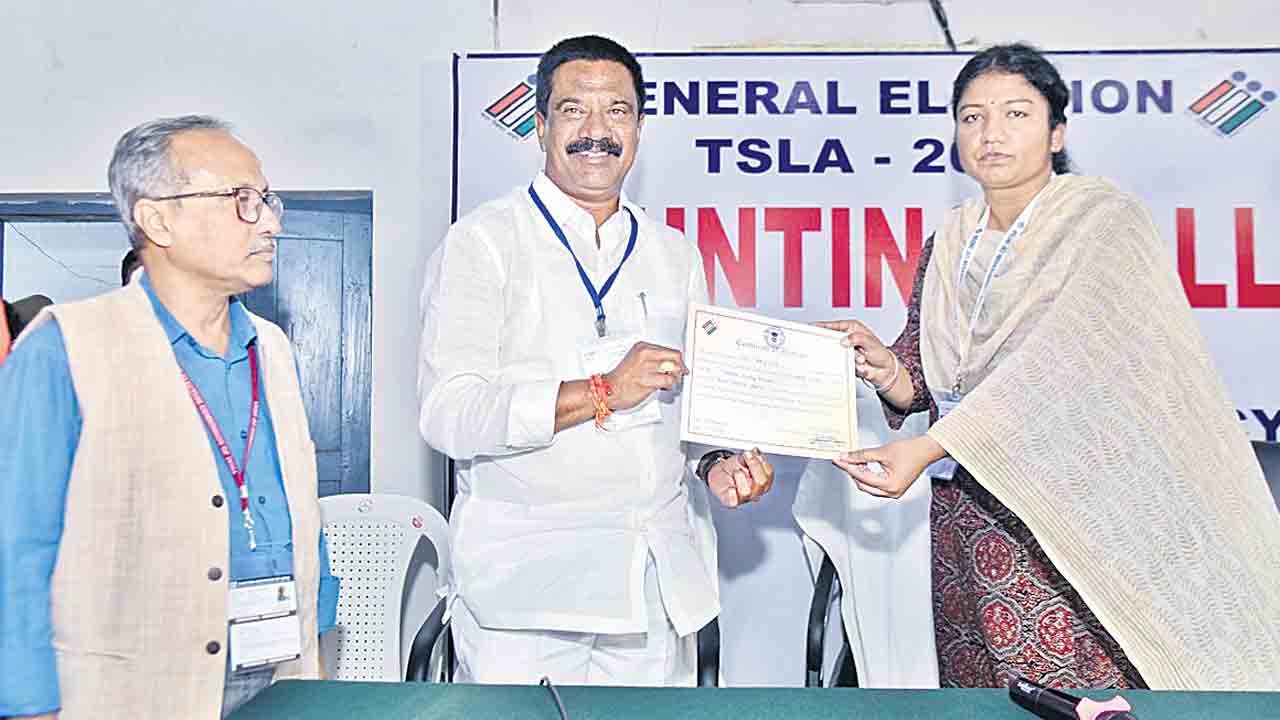 హ్యాట్రిక్‌ కొట్టిన వేముల