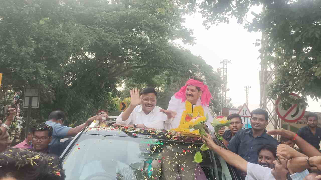 తేట తెల్లంగా విజయతీరం