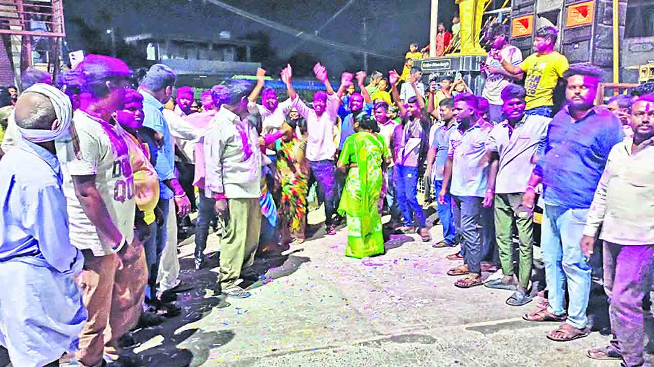 ఈటల కోటకు కౌశిక్‌ గండి