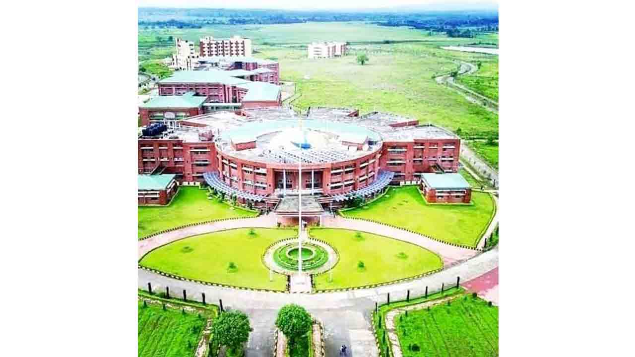 Tribal University | ములుగుకు మణిహారంలా గిరిజన వర్సిటీ.. పదేండ్లకు నెరవేరిన విభజన హామీ