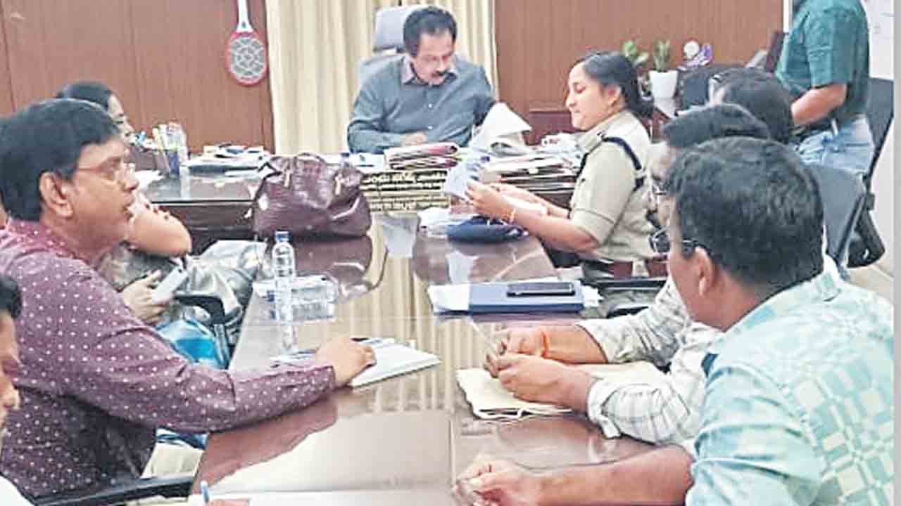 మత్తు పదార్థాల అక్రమ రవాణాను అరికట్టాలి