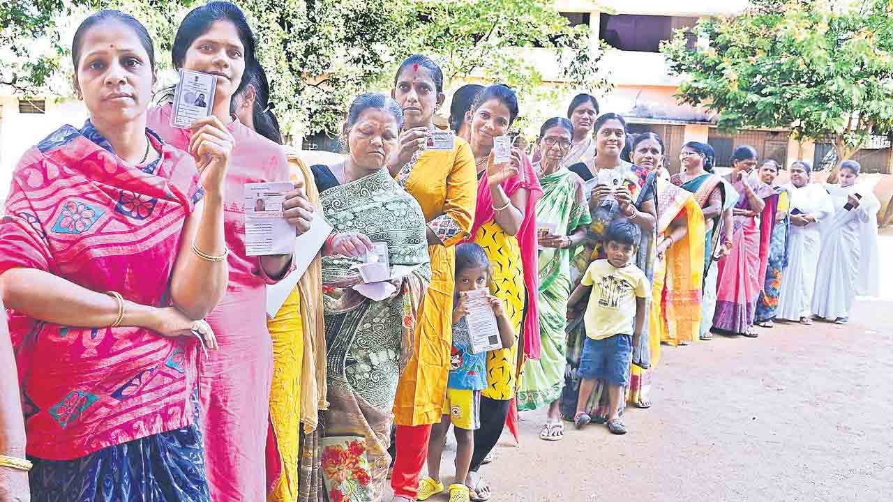 హస్తం దౌర్జన్యం!