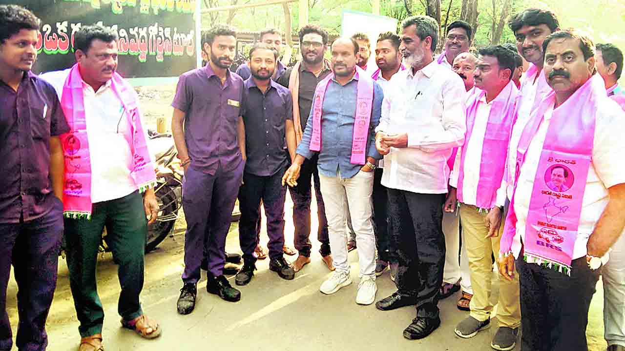 సింగరేణిలో యువతకు ఉద్యోగాలు కేసీఆర్‌ చలవే..