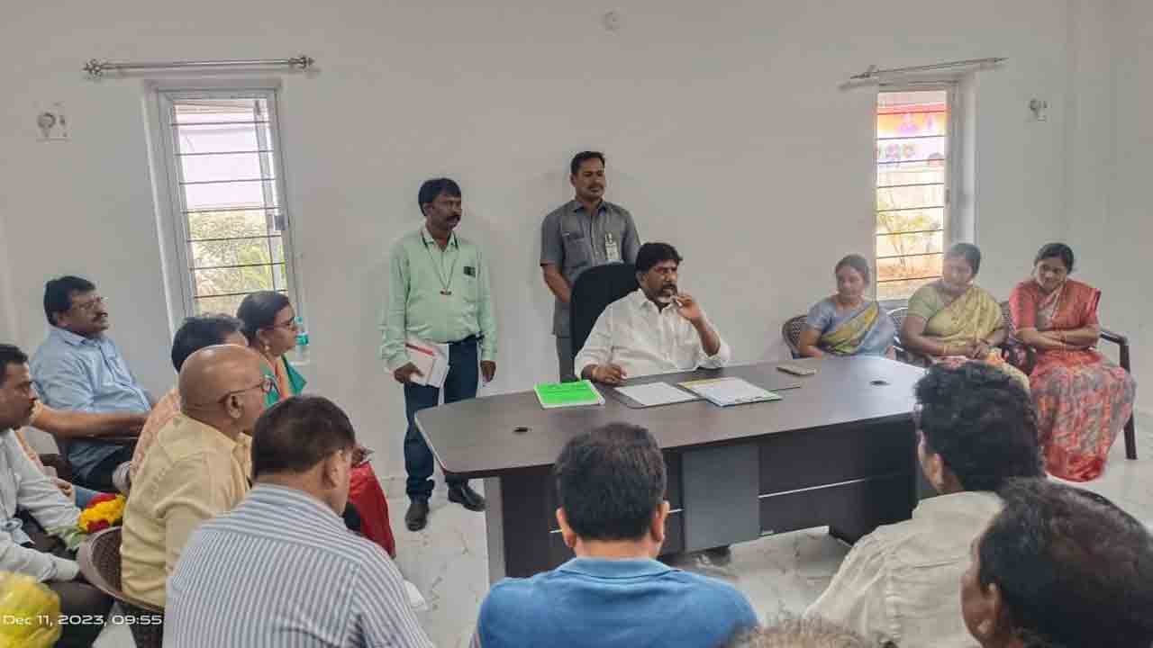 ఇందిరమ్మ డెయిరీ ఏర్పాటే లక్ష్యం