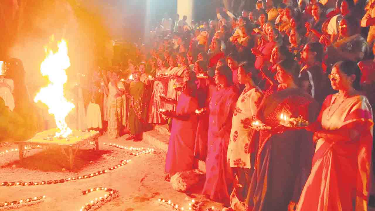 కార్తిక కాంతులు