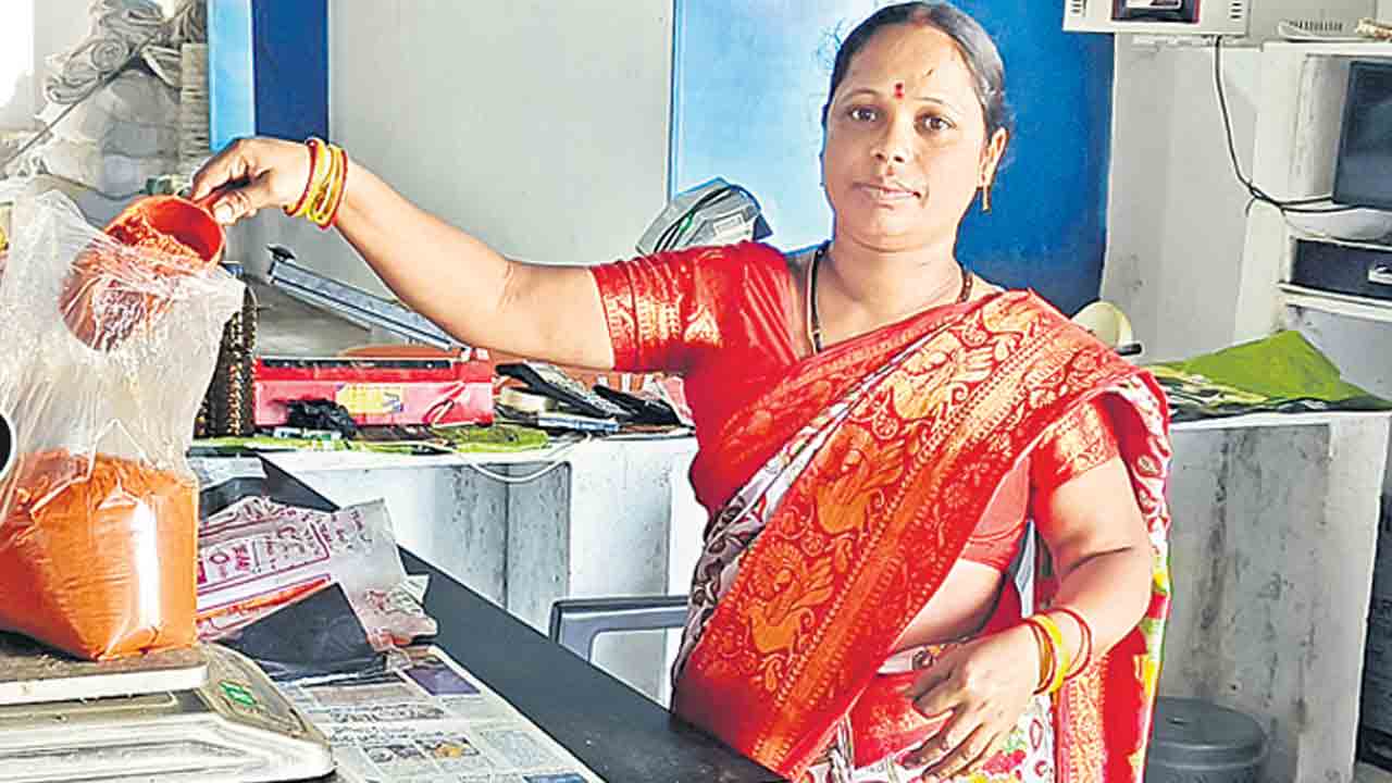 శ్రమిస్తూ.. రాణిస్తూ