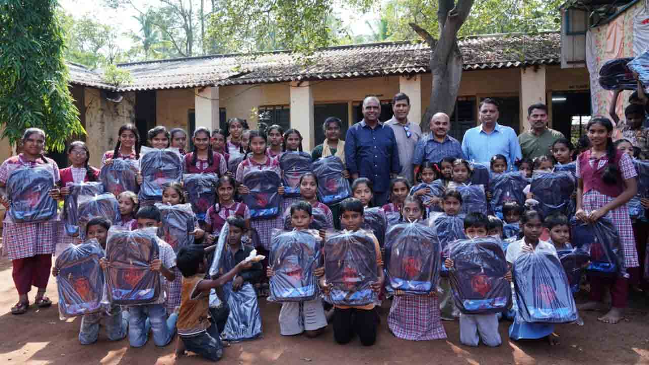 పేదలకు సాయం చేయడంలోనే ఆనందం