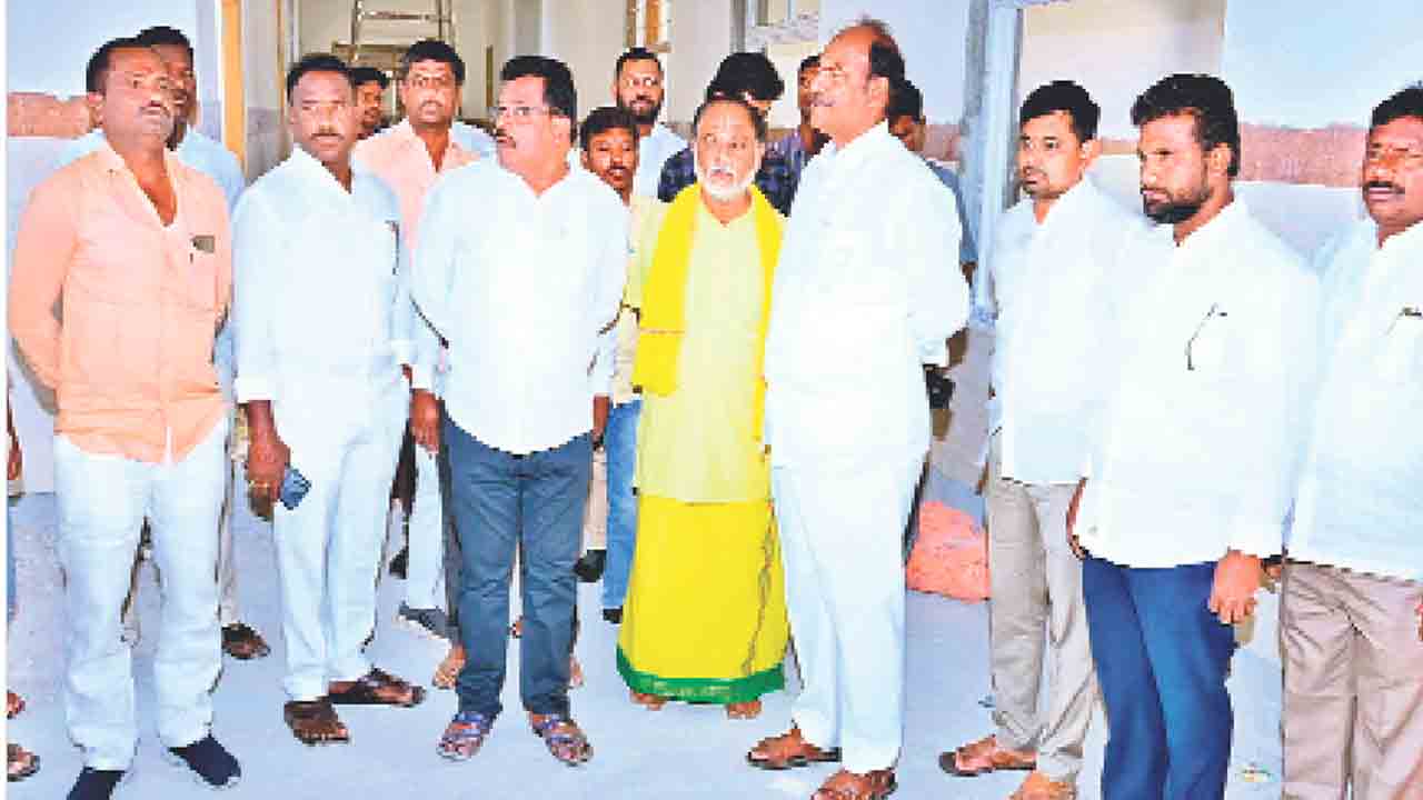 పనులు వేగవంతం చేయాలి