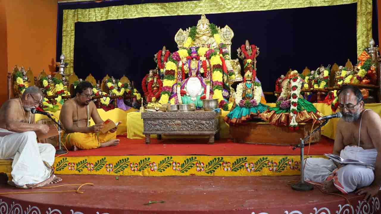 కూర్మావతారంలో రాములోరు