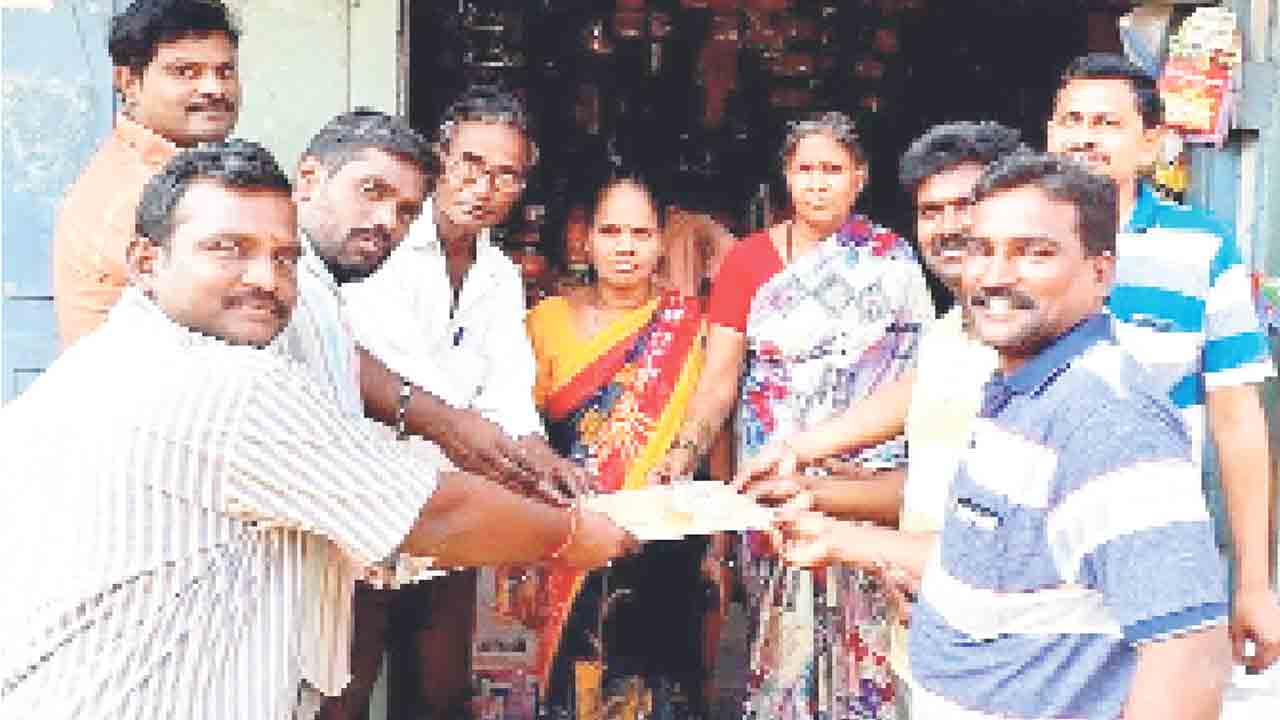 అభాగ్యులకు అమ్మ