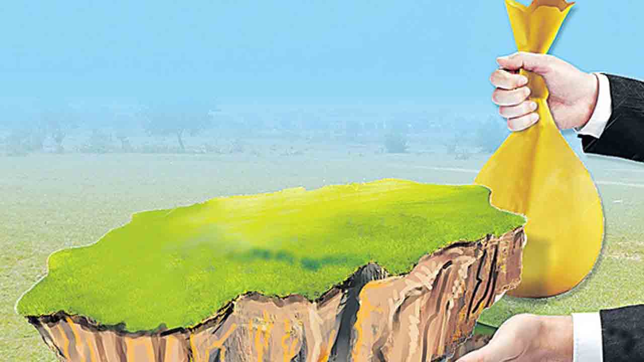 భూ ఆక్రమణకు ప్రయత్నించిన భార్యాభర్తలపై కేసు