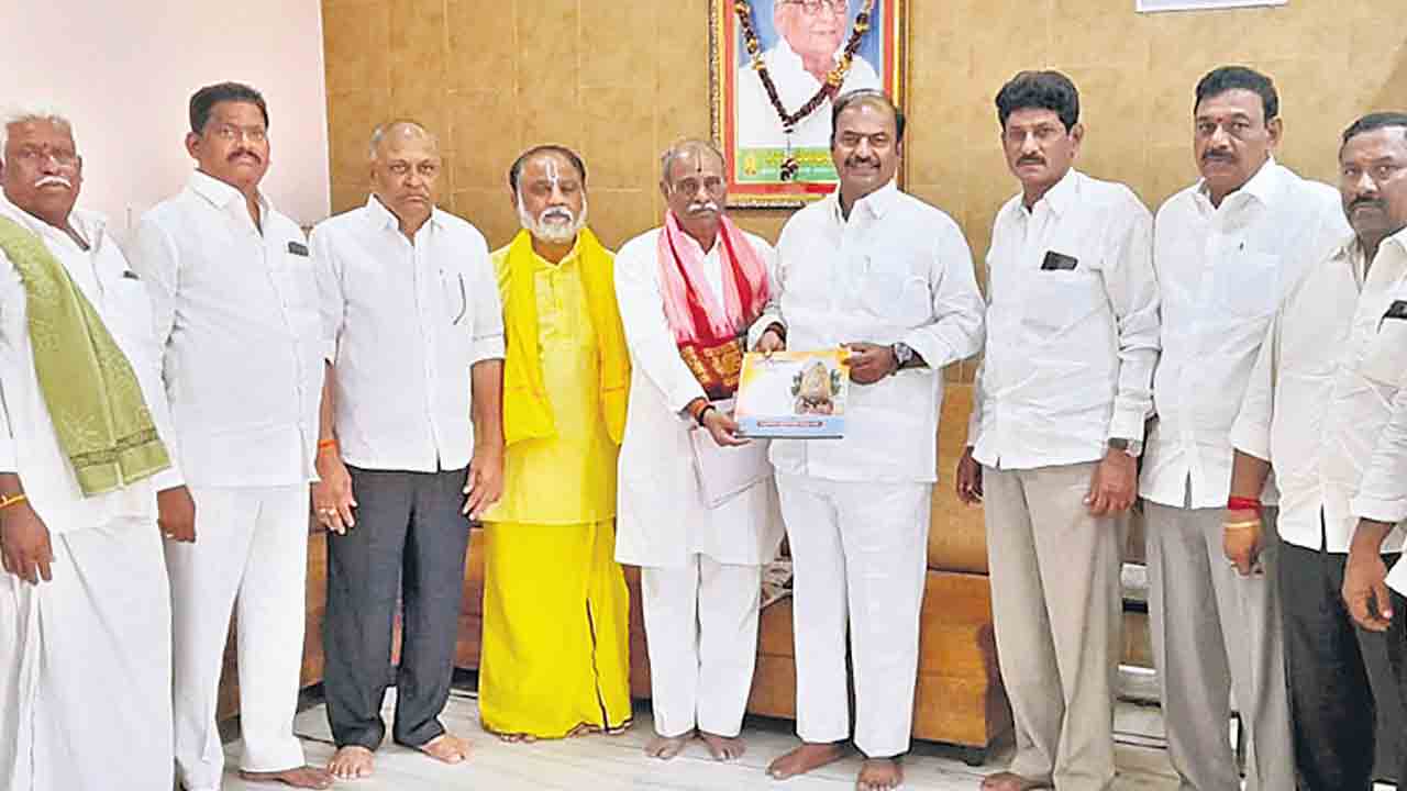 సమన్వయంతో పని చేయాలి