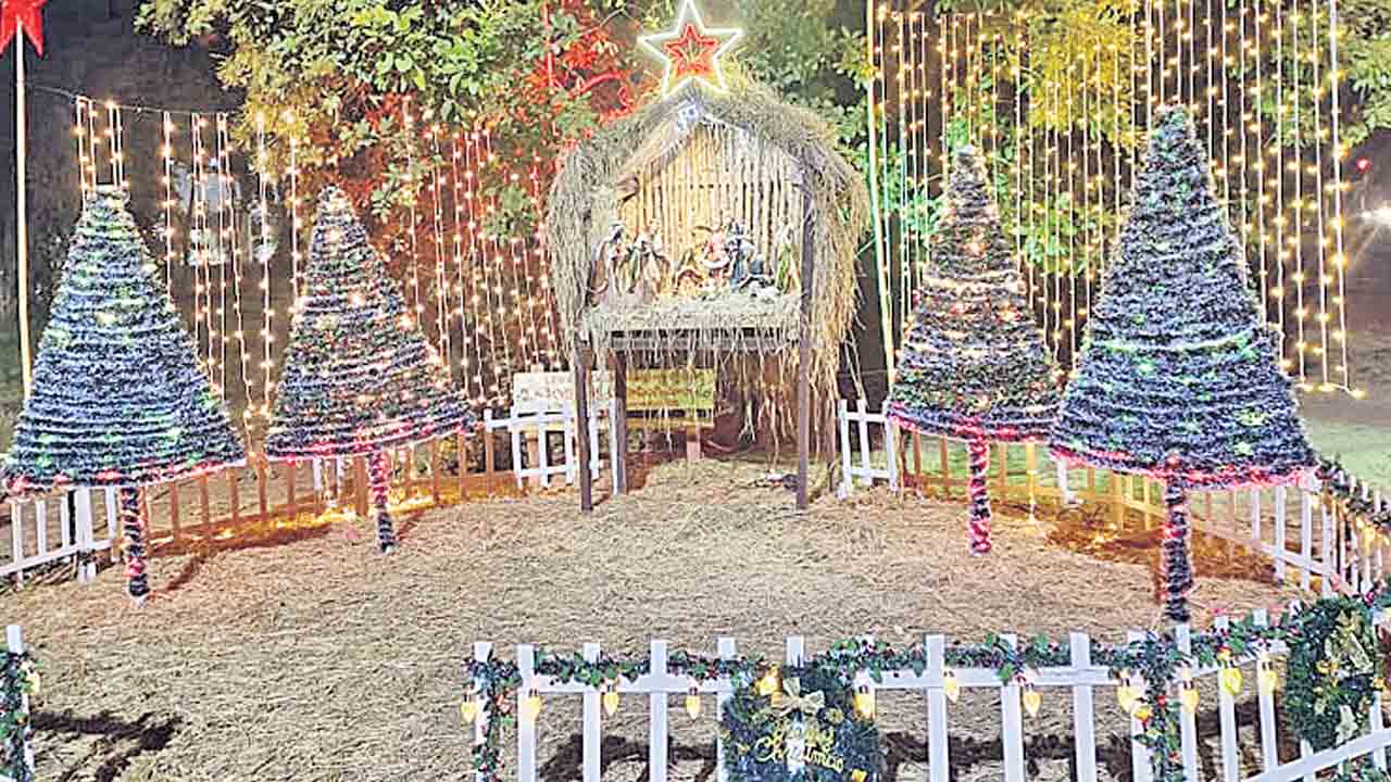 ఏసయ్య పండుగకు ముస్తాబు