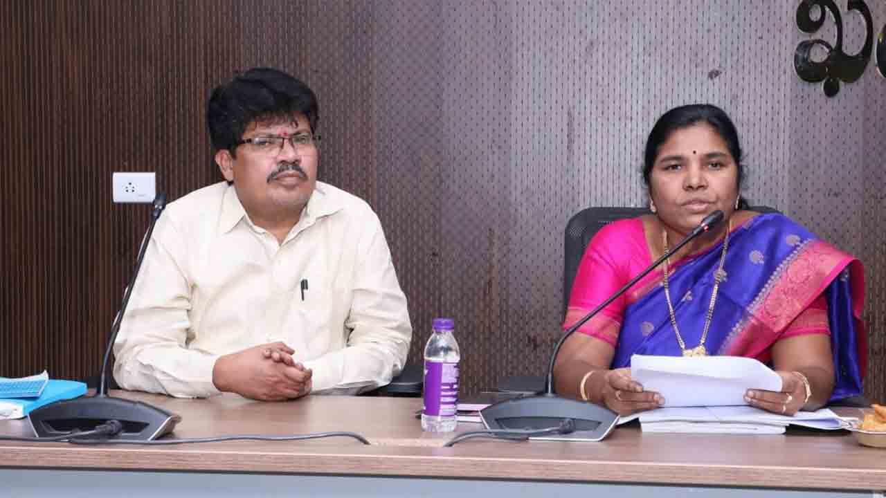 అభ్యర్థులు ఖర్చుల వివరాలివ్వాలి