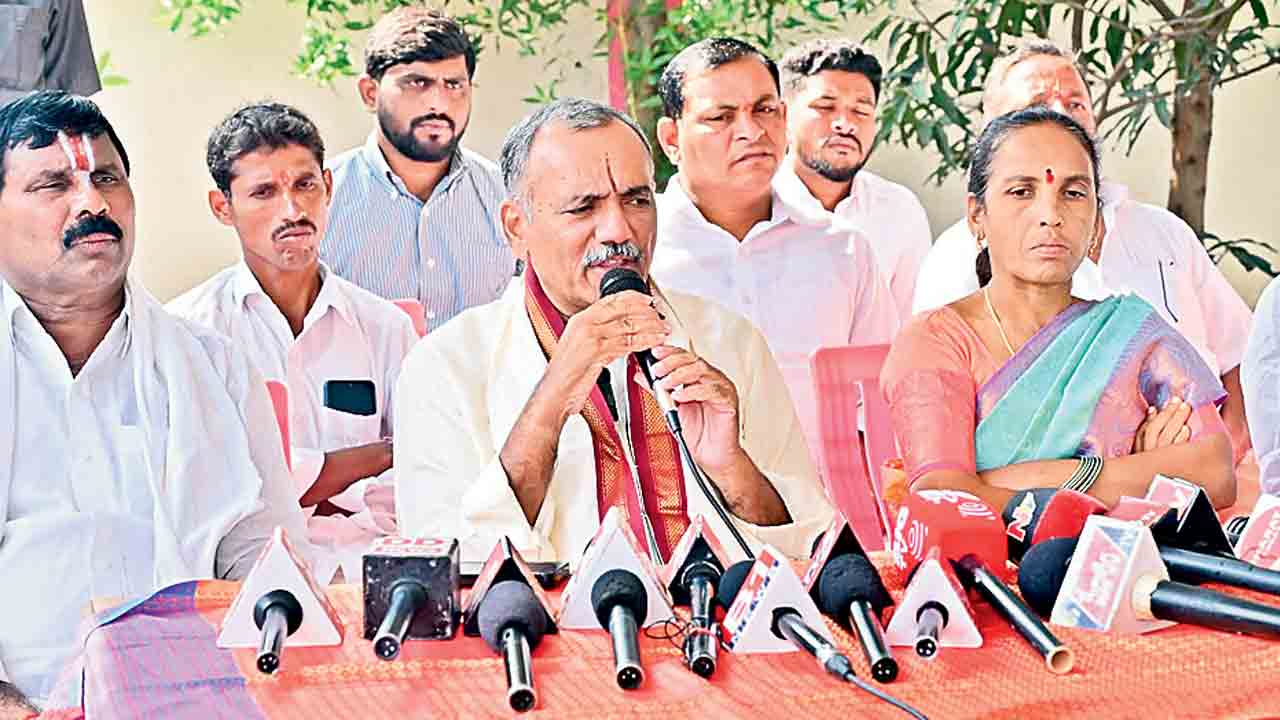 రాజకీయం నాతో చేయండి..