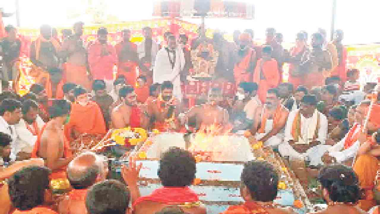 మద్దిమడుగులో ముగిసిన ఉత్సవాలు