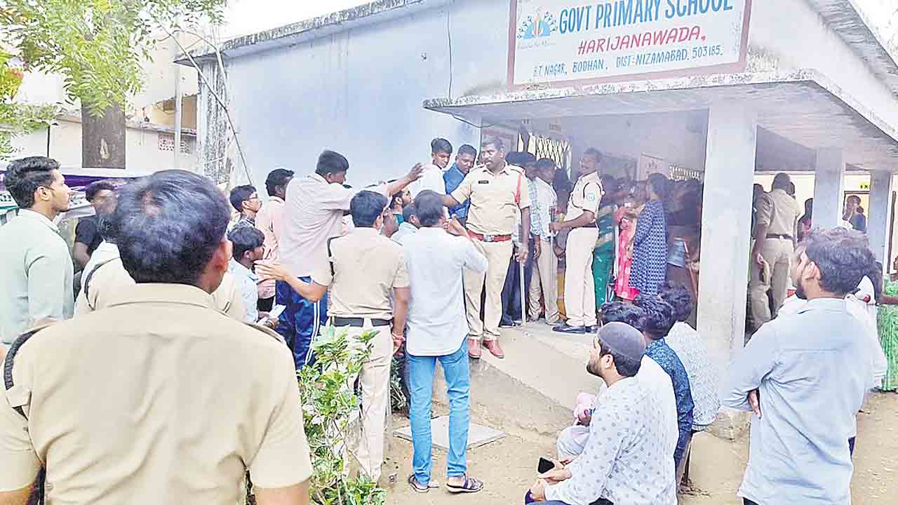 స్వచ్ఛంగా తరలివచ్చిన ఓటర్లు