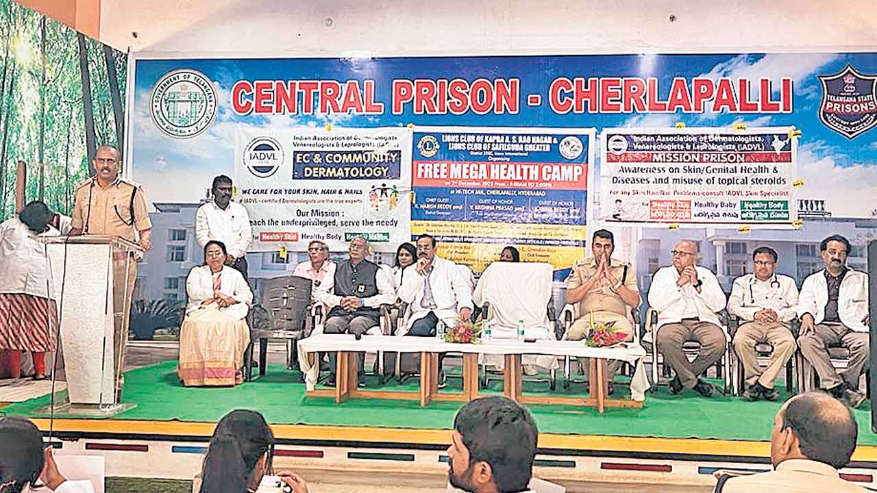 ఖైదీల ఆరోగ్య పరిరక్షణకు కృషి చేయాలి