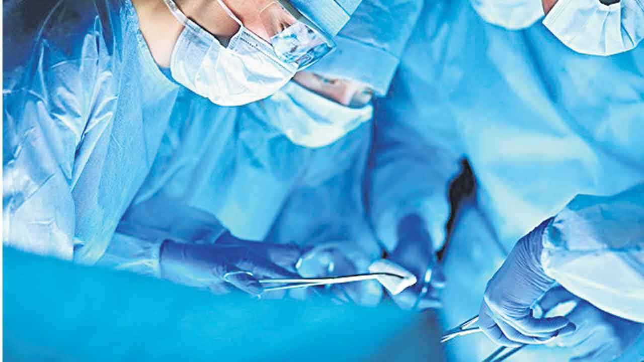 శ్రీవారు.. మీరెందుకు దూరం