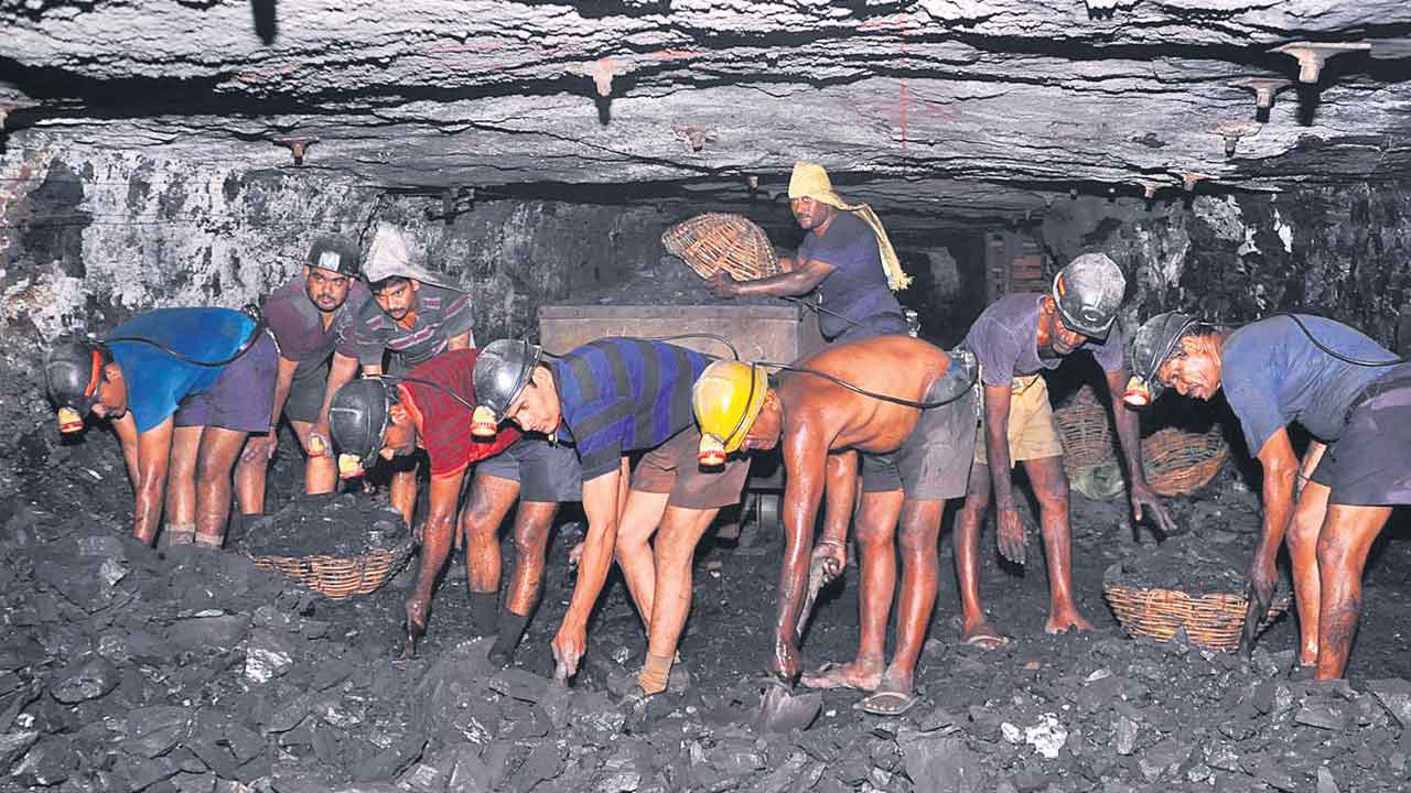 27న సింగరేణి ఎన్నికలు