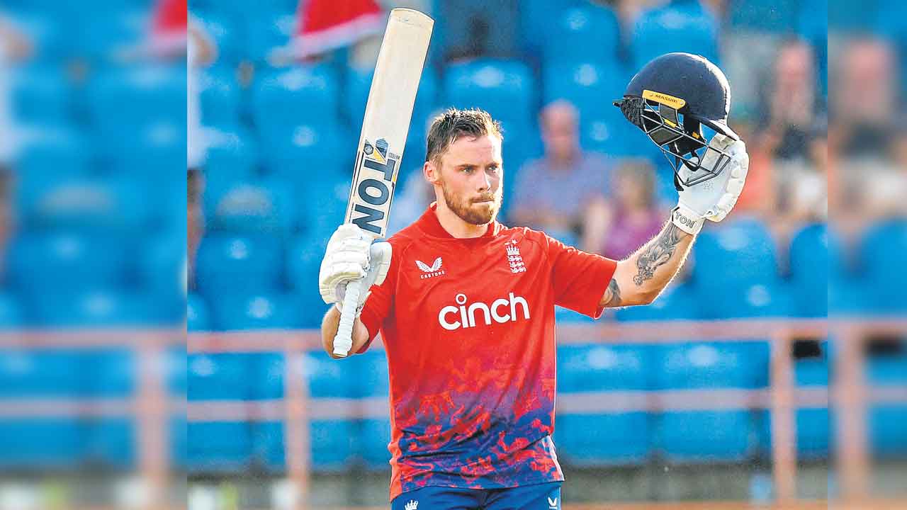 ఫిల్‌ సాల్ట్‌ సూపర్‌ సెంచరీ