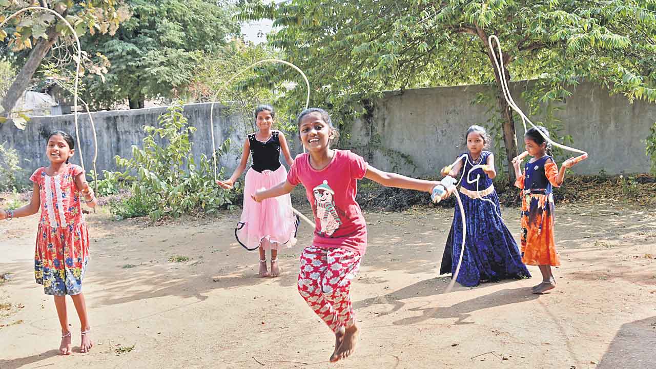 అదృశ్యానికి అంచులో ప్రాచీన క్రీడలు