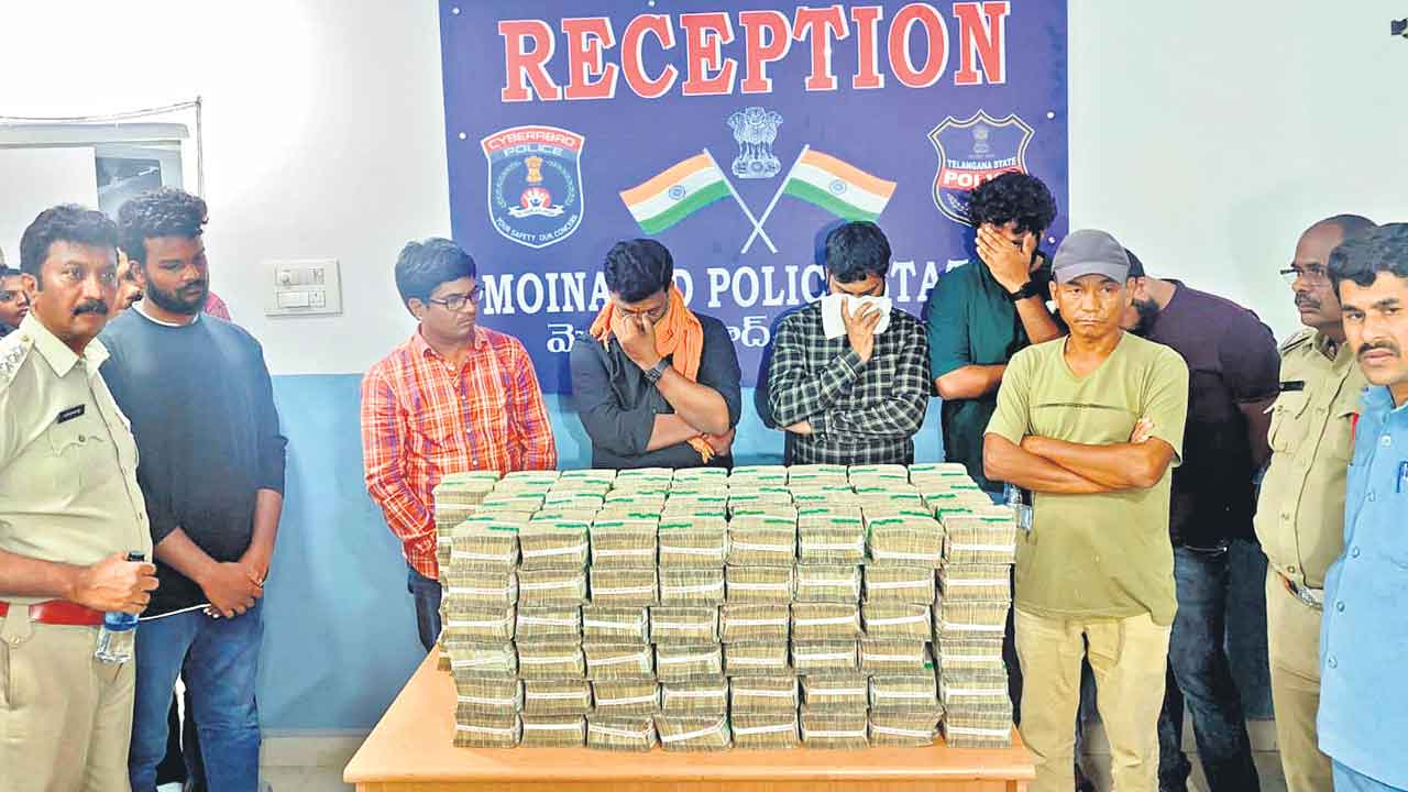 469 కోట్ల సొత్తు స్వాధీనం 