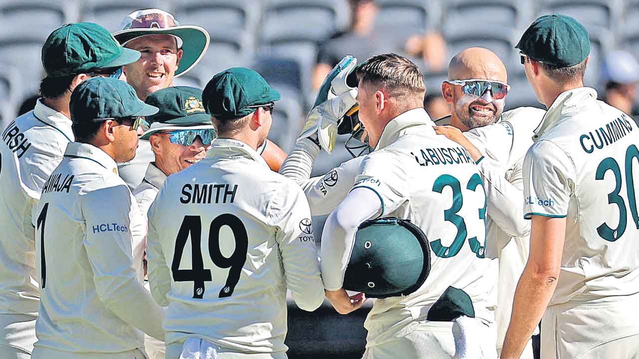 పాకిస్థాన్‌కు ఘోర పరాభవం