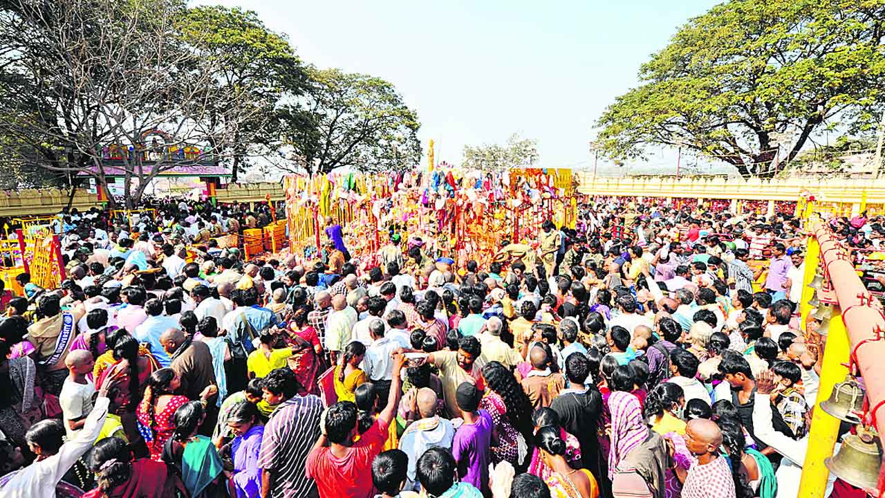 మేడారం’ పనులపై పీవో సమావేశం