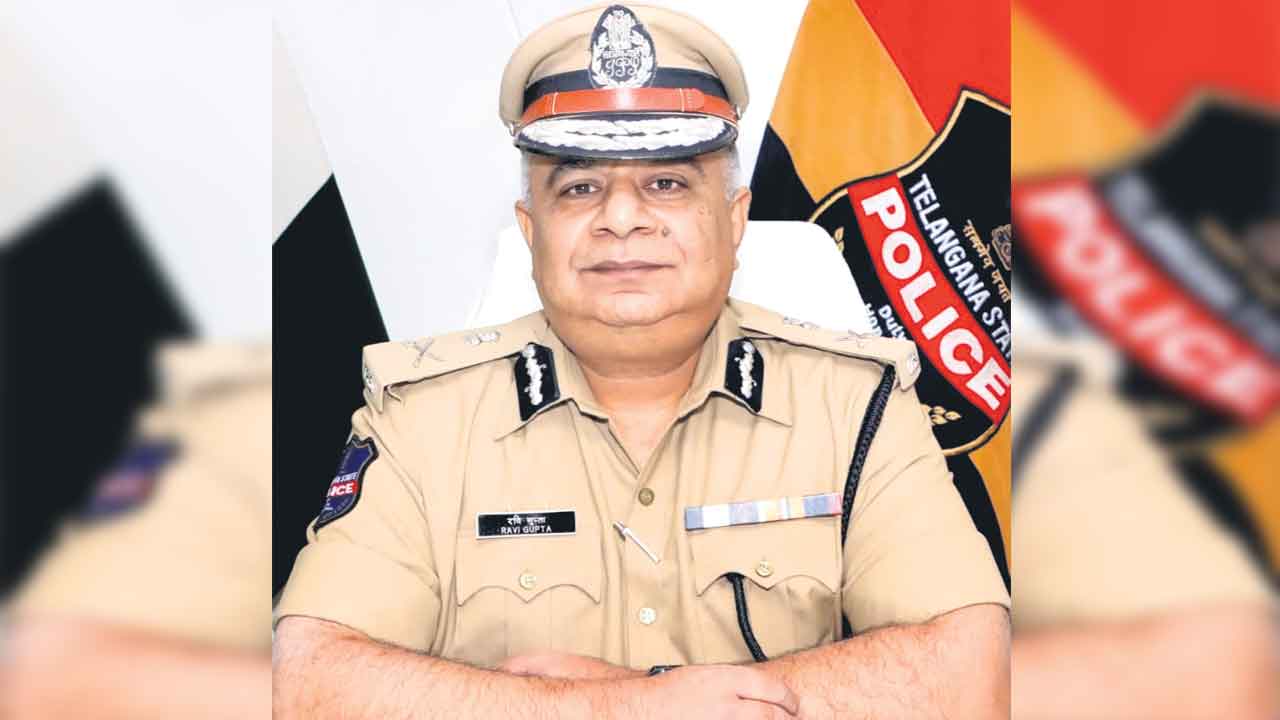 డ్రగ్‌ పెడ్లర్స్‌ రాష్ర్టాన్ని వదిలివెళ్లిపోవాలి