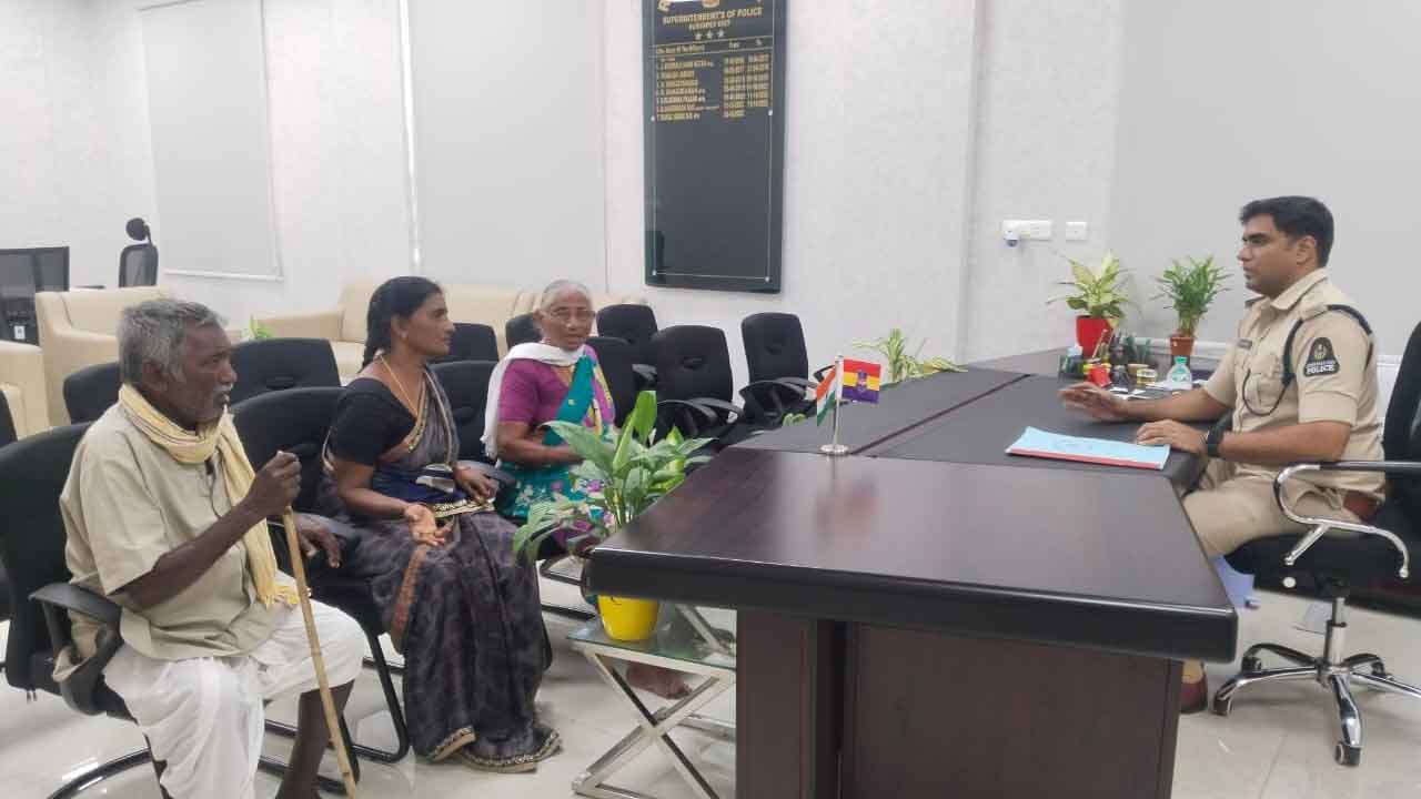 బాధితులకు భరోసా కల్పించాలి