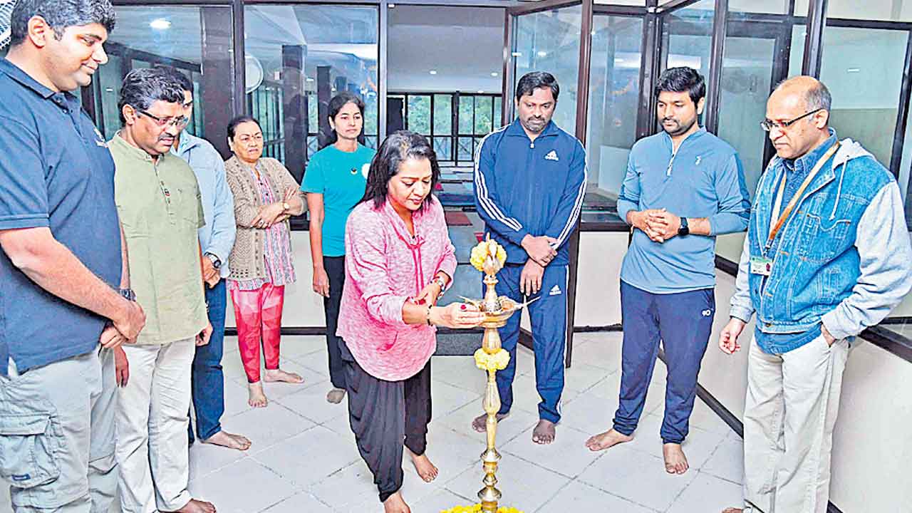 జలగం వెంగళరావు పార్కులో యోగా, మెడిటేషన్‌ సెంటర్‌ ప్రారంభం