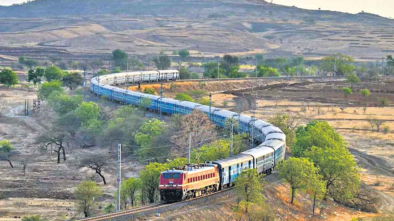 SCR | అయ్యప్ప భక్తుల కోసం.. ఈ నెల 17 నుంచి ఎస్‌సీఆర్‌ 26 ప్రత్యేక రైళ్లు