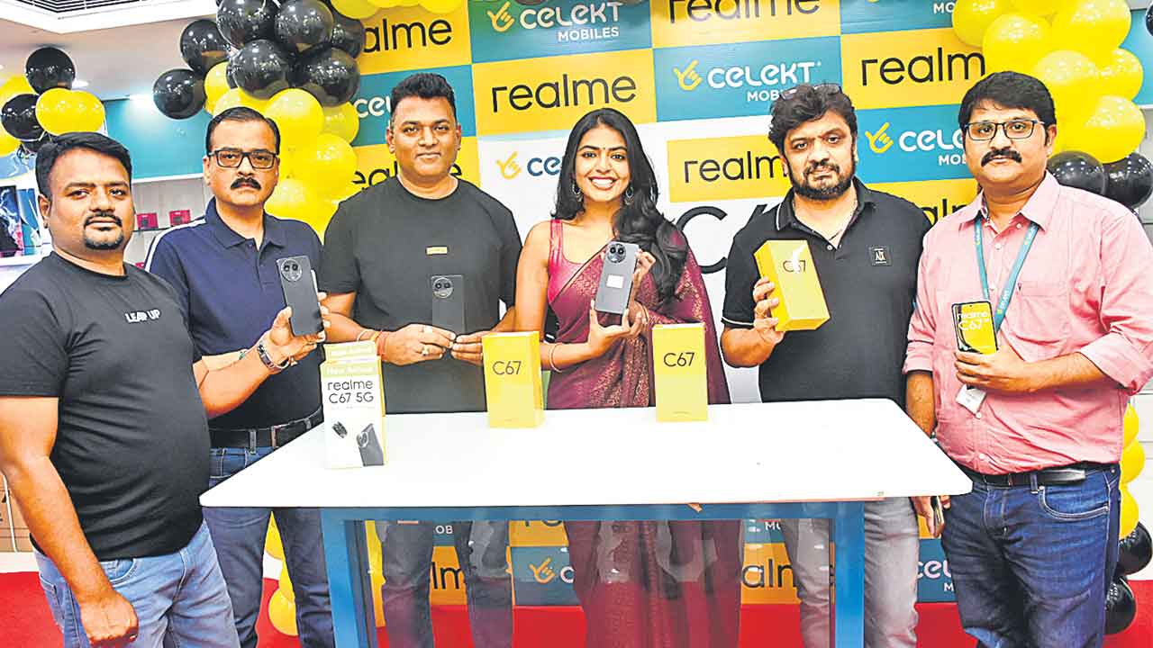 సెలెక్ట్‌లో రియల్‌మీ సీ67