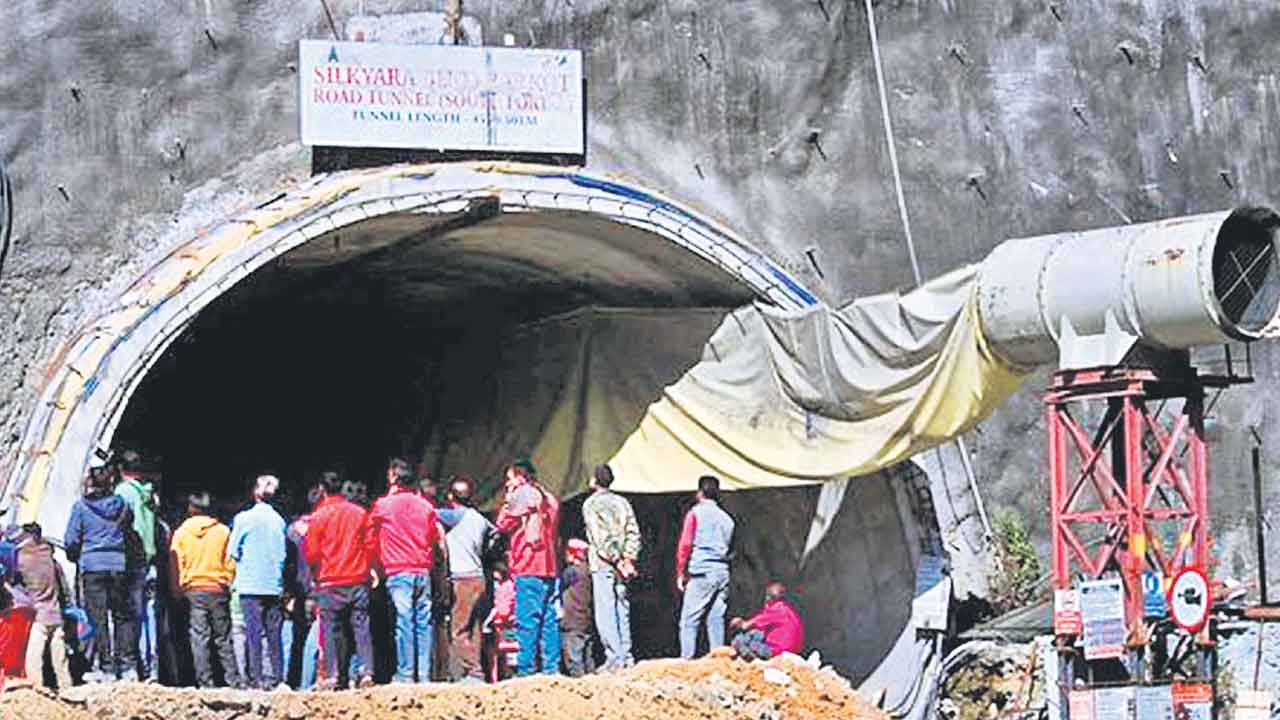 Uttarakhand Tunnel | నిర్లక్ష్యం వల్లే టన్నెల్‌ విపత్తు.. నిపుణులు ముందే హెచ్చరించినా పట్టించుకోని కేంద్రం!