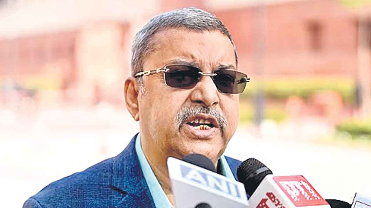 ధన్‌కర్‌ను మళ్లీ అనుకరించిన టీఎంసీ ఎంపీ