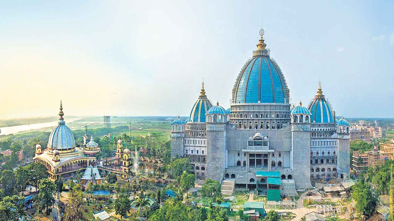 India | కొత్త ఏడాదిలో ఆధ్యాత్మిక శోభ.. 2024లో ప్రారంభం కానున్న ప్రముఖ ఆలయాలు ఇవే..