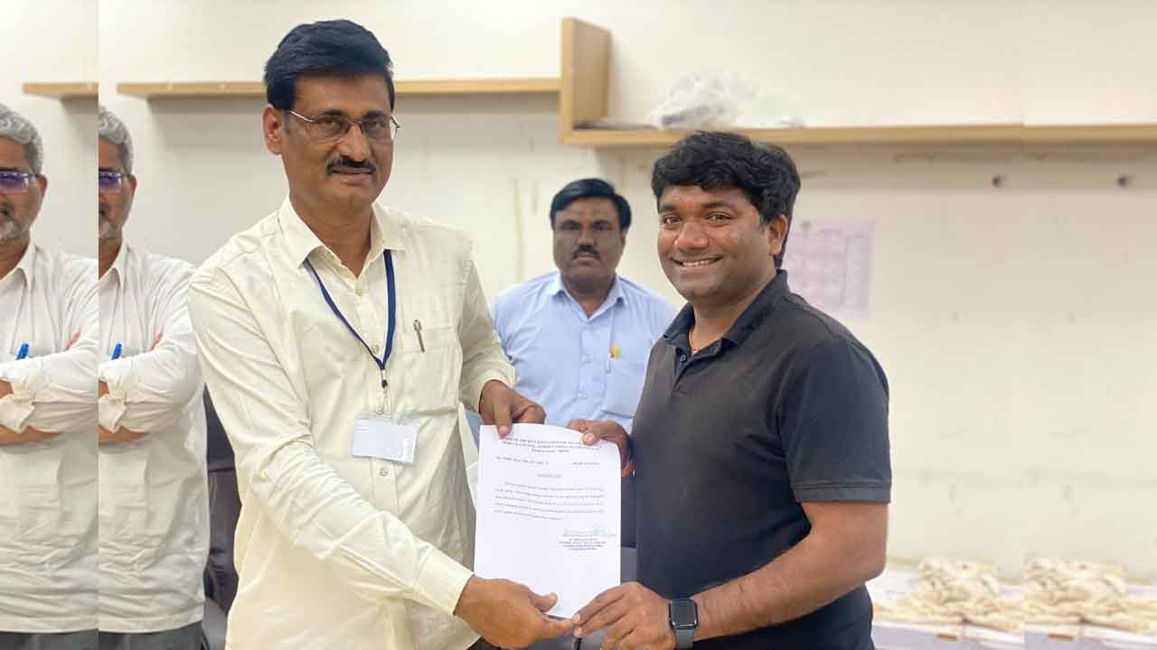 మెడికల్‌ కౌన్సిల్‌ ఎన్నికల్లో డాక్టర్‌ రాజ్‌కుమార్‌ విజయం