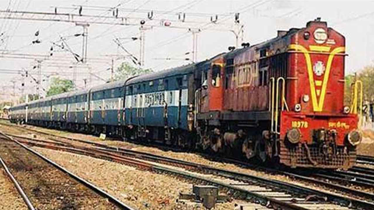 కరీంనగర్‌-తిరుపతి రైలు ఇక వారానికి నాలుగు రోజులు