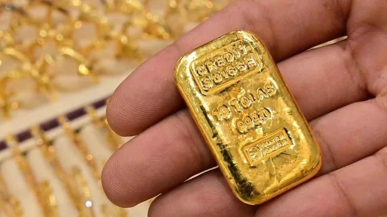 వరంగల్‌లో 80 తులాల బంగారం చోరీ