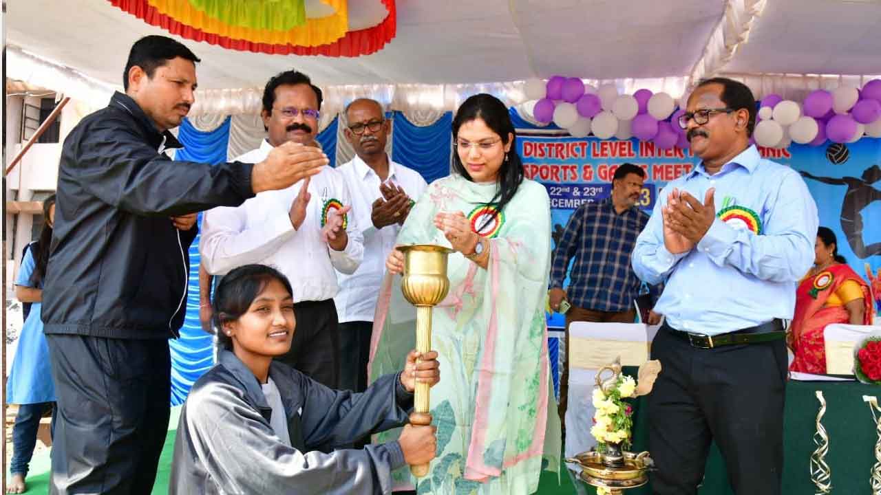 అవకాశాలను అందిపుచ్చుకోవాలి