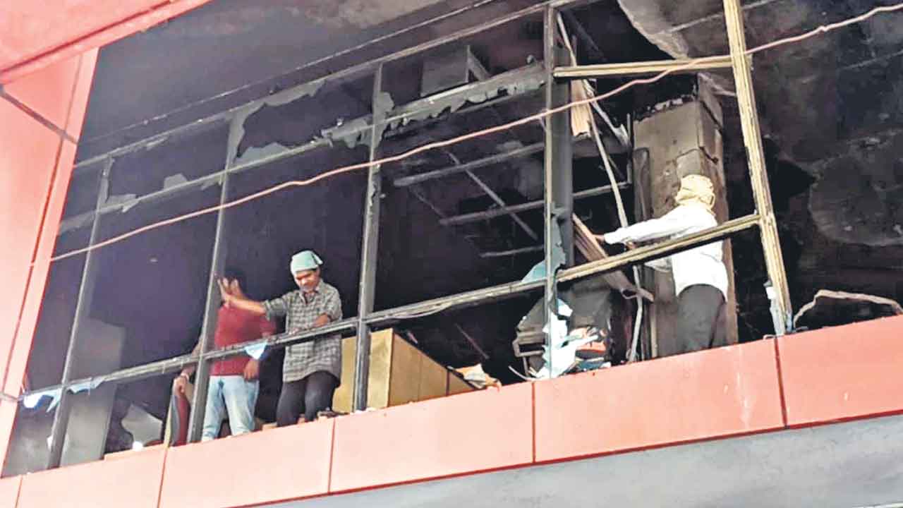 టూరిజం ప్రధాన కార్యాలయంలో భారీ అగ్ని ప్రమాదం